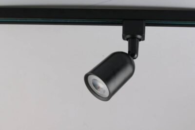 ТЕЛО ЗА ШИНСКО СВЕТЛО ПЛАСТИЧНО ЦРНО GU10-ФАСОНКА IP20 MAX-10W- МОНОФАЗНО