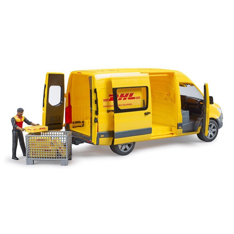 Bruder DHL транспортно комбе и фигура (4+)